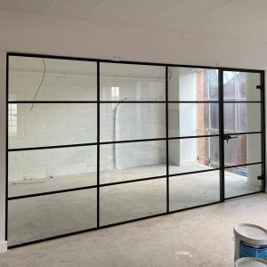 نصب شیشه سکوریت