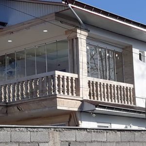 نصب شیشه بالکن